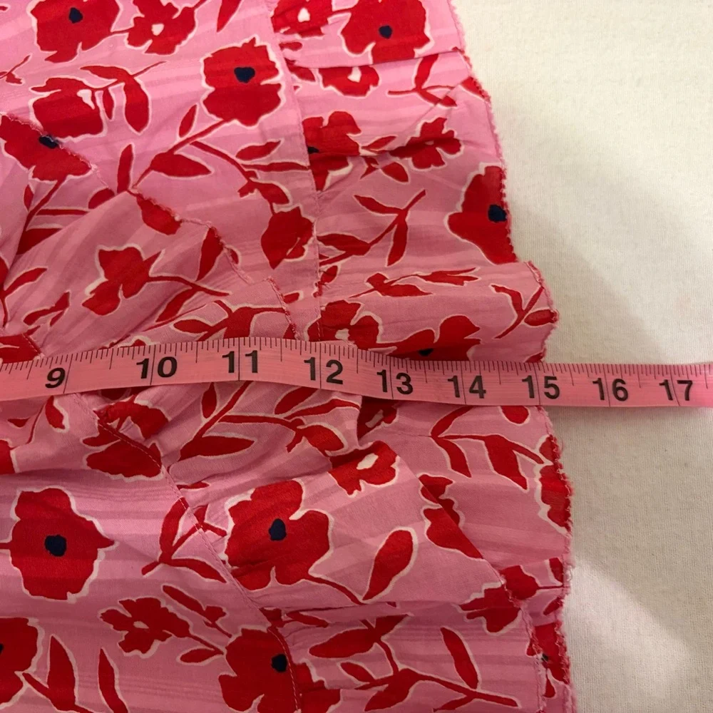NWT Vineyard Vines Girls Floral Pink and Red Rock Rose Smoked Skirt Size L‎